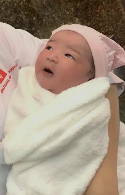 len chuc ong ngoai kim tu long gui loi nhan day bat ngo den hong van