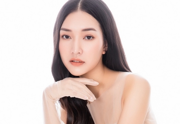 "Nàng thơ xứ Huế" Ngọc Trân khoe nhan sắc kiêu sa với đầm dạ hội