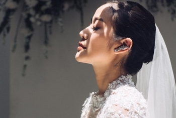 MC Phí Linh khoe ảnh cưới xinh đẹp và đầy mộng mơ