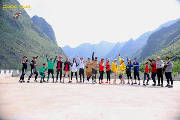 cuoc dua ky thu 2019 he lo hinh anh tap luyen dau tien cua cac doi choi
