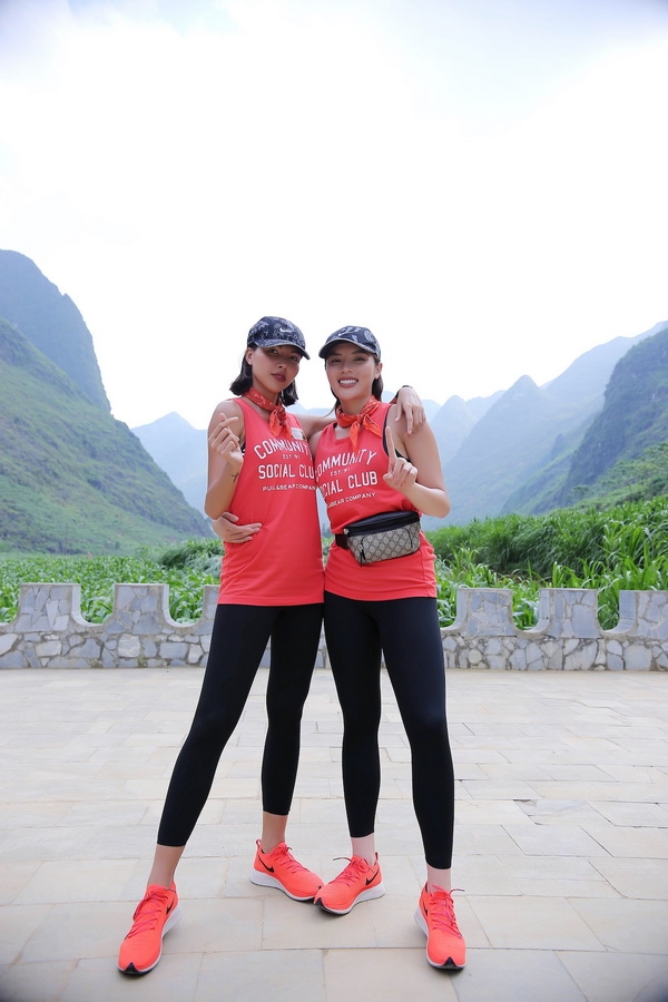 cuoc dua ky thu 2019 he lo hinh anh tap luyen dau tien cua cac doi choi