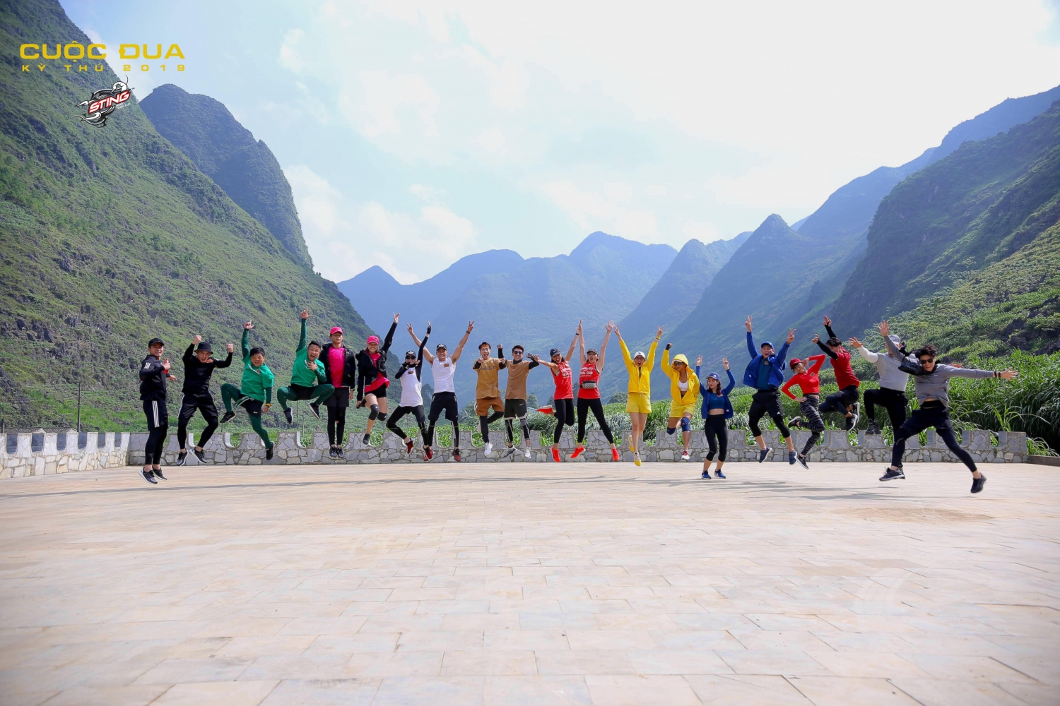 cuoc dua ky thu 2019 he lo hinh anh tap luyen dau tien cua cac doi choi