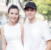 a hau hoang oanh he lo anh cuoi ngot ngao