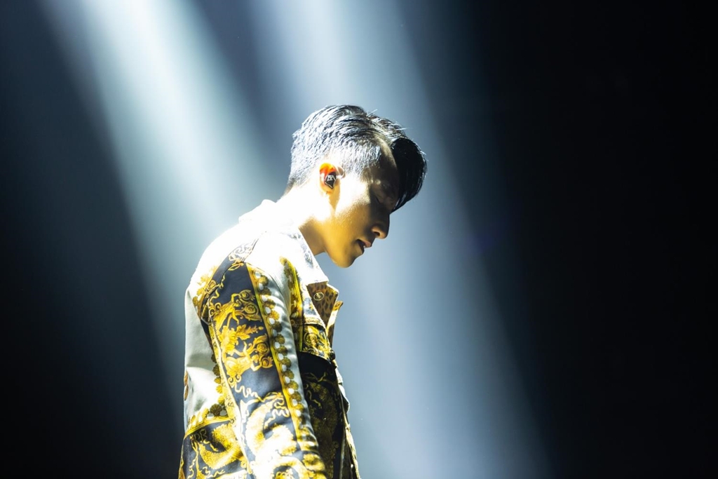 son tung m tp phai tho bang may oxy sau tour dien