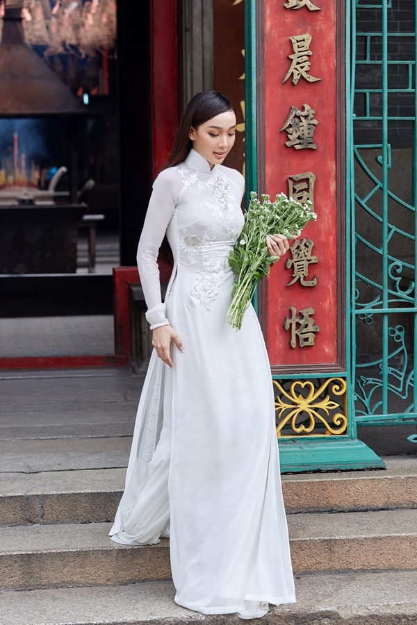 nguoi dep ngo my hai thu suc voi duyen dang bolero 2019