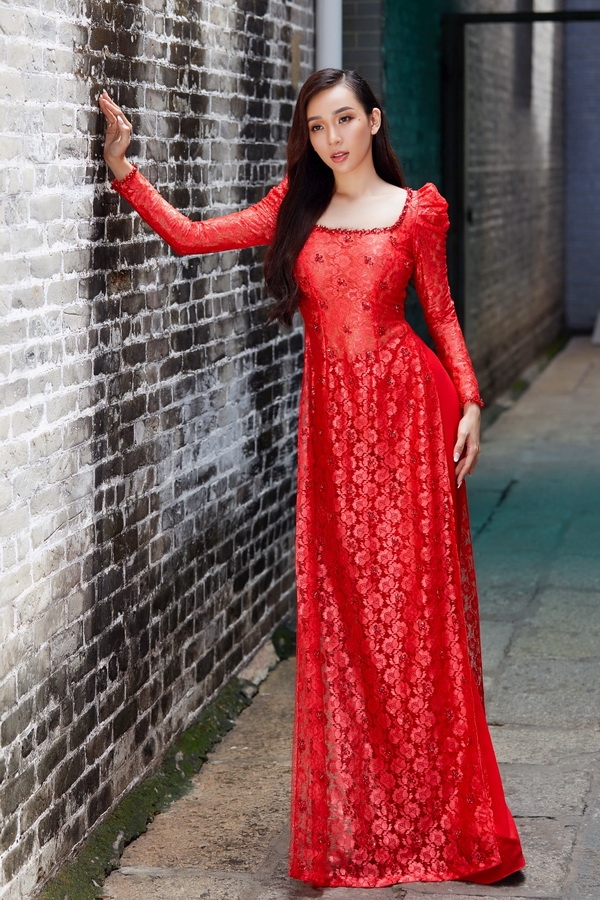 nguoi dep ngo my hai thu suc voi duyen dang bolero 2019
