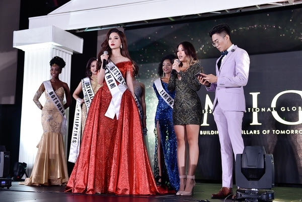 my huyen dang quang ngoi vi cao nhat tai miss international globe 2019