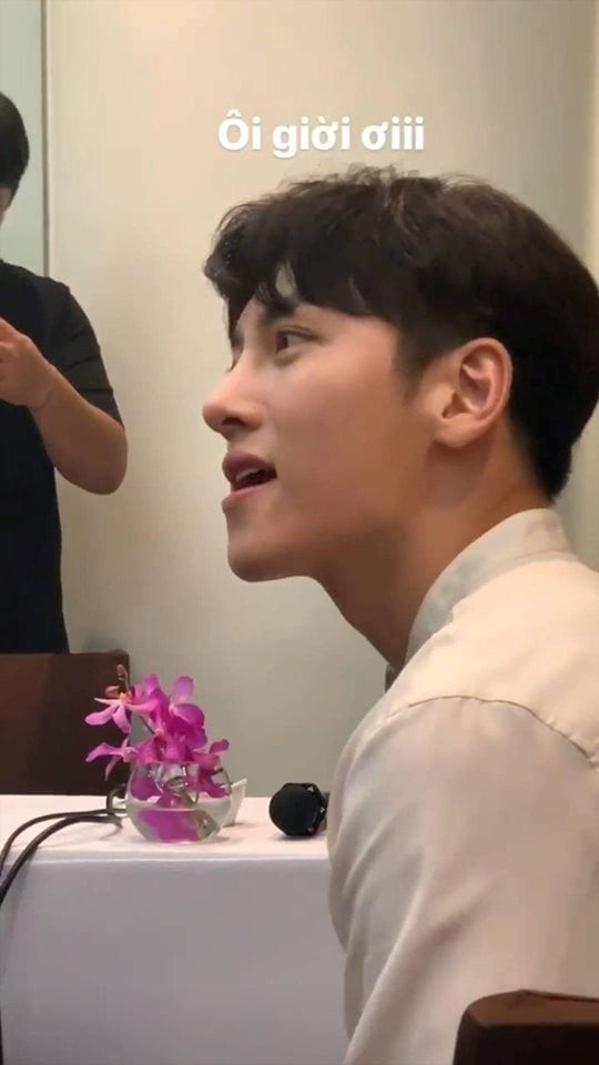 duong pho sai gon un tac vi luong fan qua dong cua ji chang wook