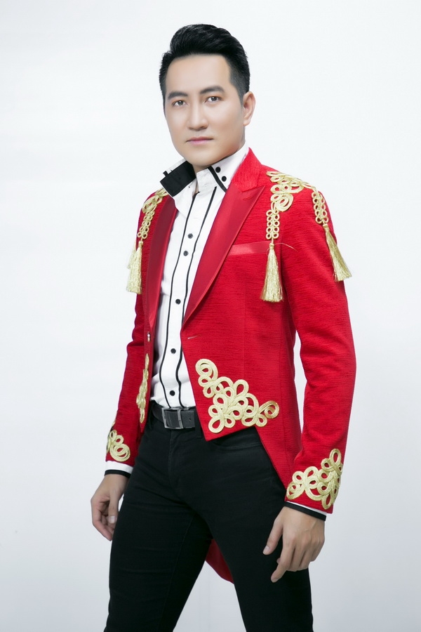 nguyen phi hung lan dau len tieng ve tin don cap ke bau show thuy nguyen