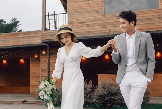 Diễn viên Quang Tuấn kỉ niệm 3 năm kết hôn cùng Linh Phi dien vien quang tuan ki niem 3 nam ket hon cung linh phi