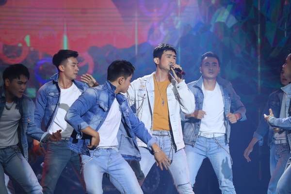 Hà Thúy Anh giành giải quán quân "Hãy nghe tôi hát 2019" ha thuy anh gianh quan quan hay nghe toi hat nhac si chu de 2019