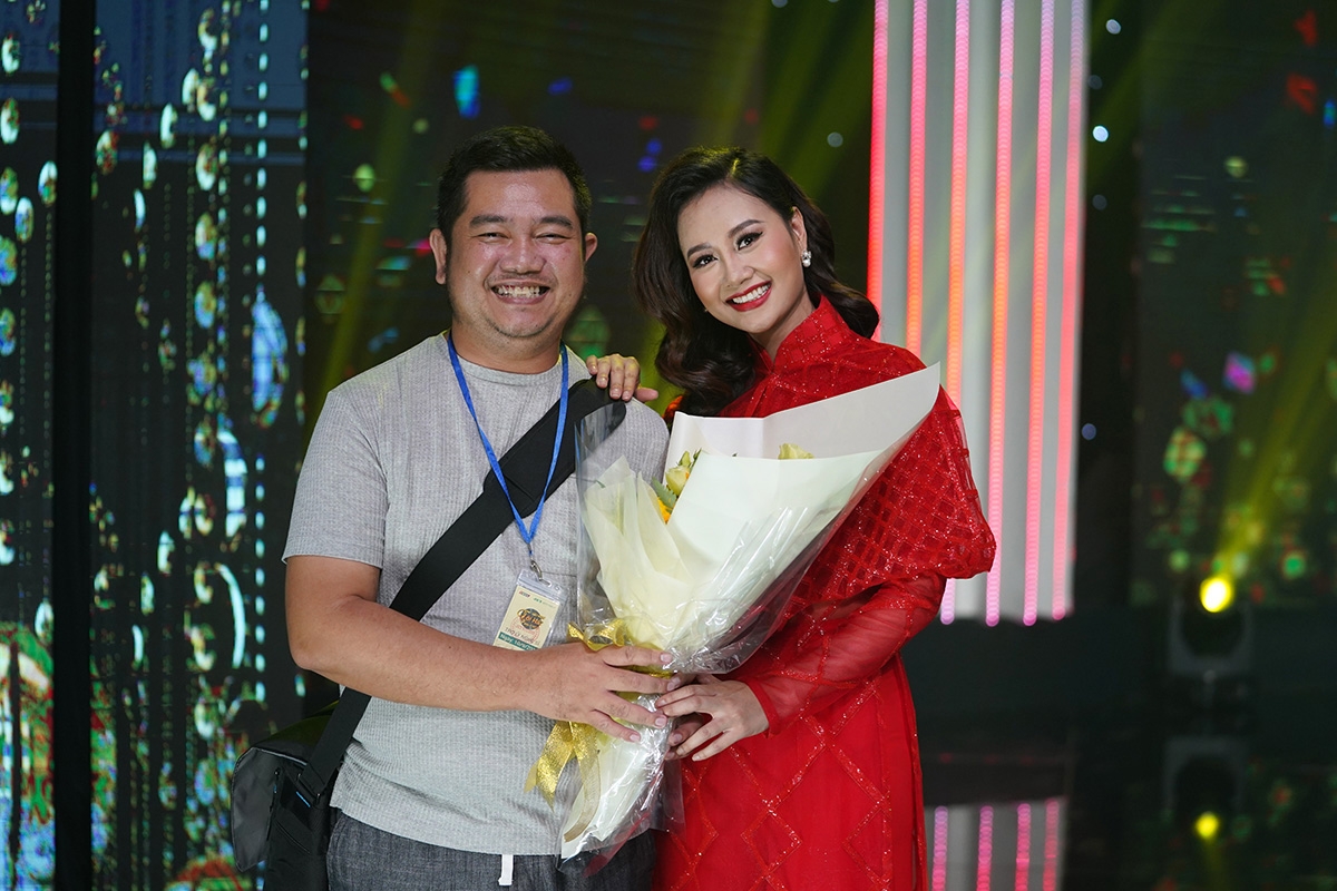 ca si ha thuy anh thanh cong cua toi 90 la nho ong xa tuan mario