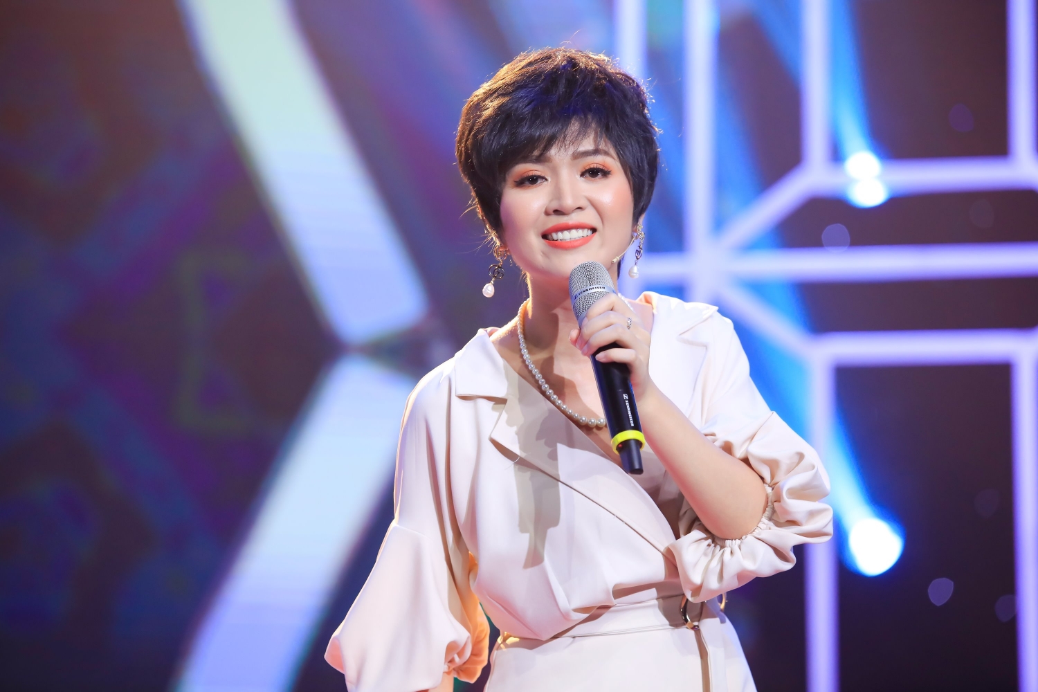 quan quan nguoi ke chuyen tinh tiet lo tung bi ga tinh tu nam 18 tuoi