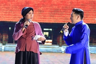 Hoài Linh "phá lệ" giả gái vì Quang Hà
