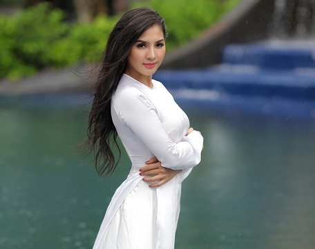Thái Nhã Vân tuyên bố từ bỏ sự nghiệp chụp ảnh nude