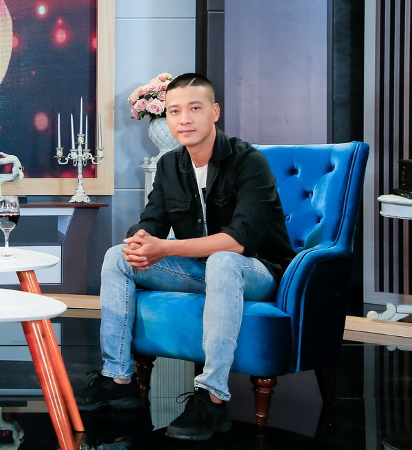 thu nhap bap benh va goc khuat cua nghe vu cong