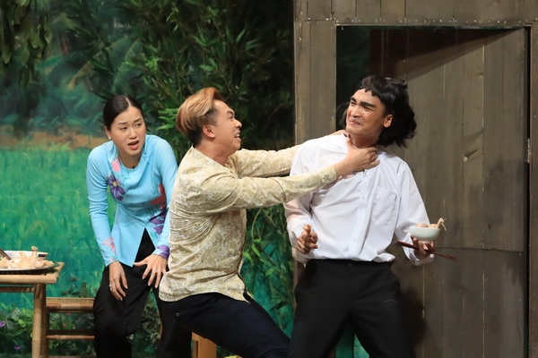 ho viet trung mang chui bop co mac van khoa tai on gioi