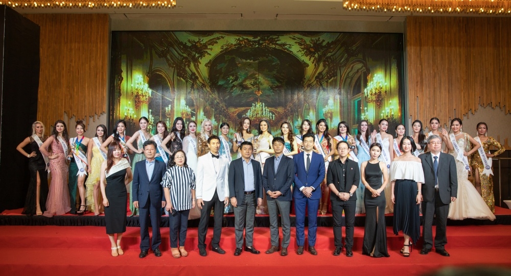 nguoi dep ha vi vi len ngoi a hau 2 tai hoa hau chau a 2019