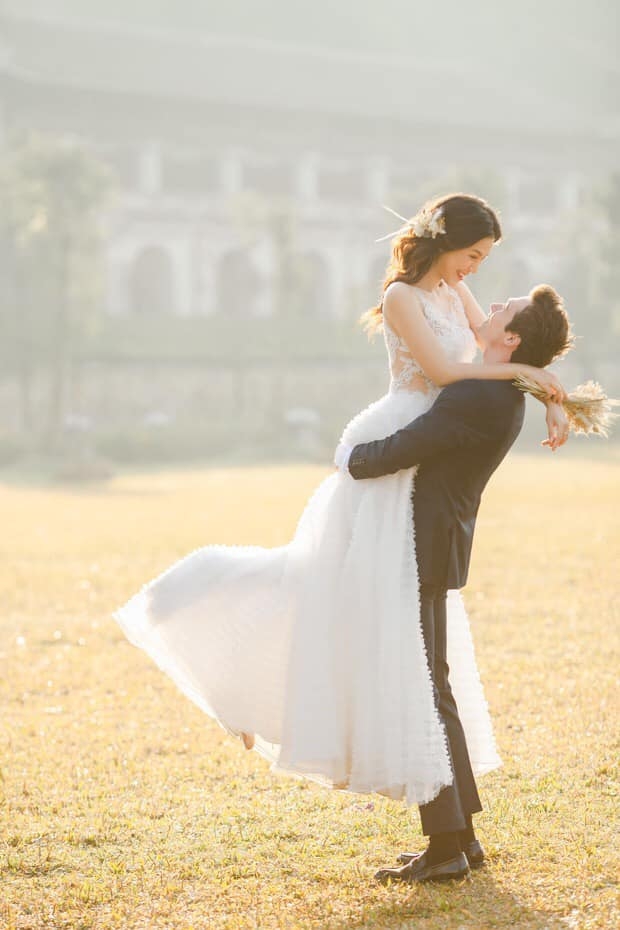 anh cuoi ngot ngao cua hoang oanh voi chong tay