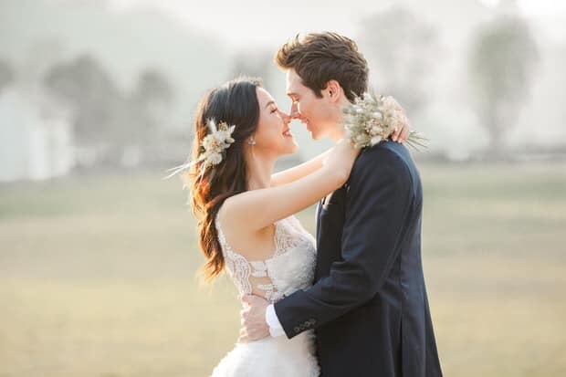 anh cuoi ngot ngao cua hoang oanh voi chong tay