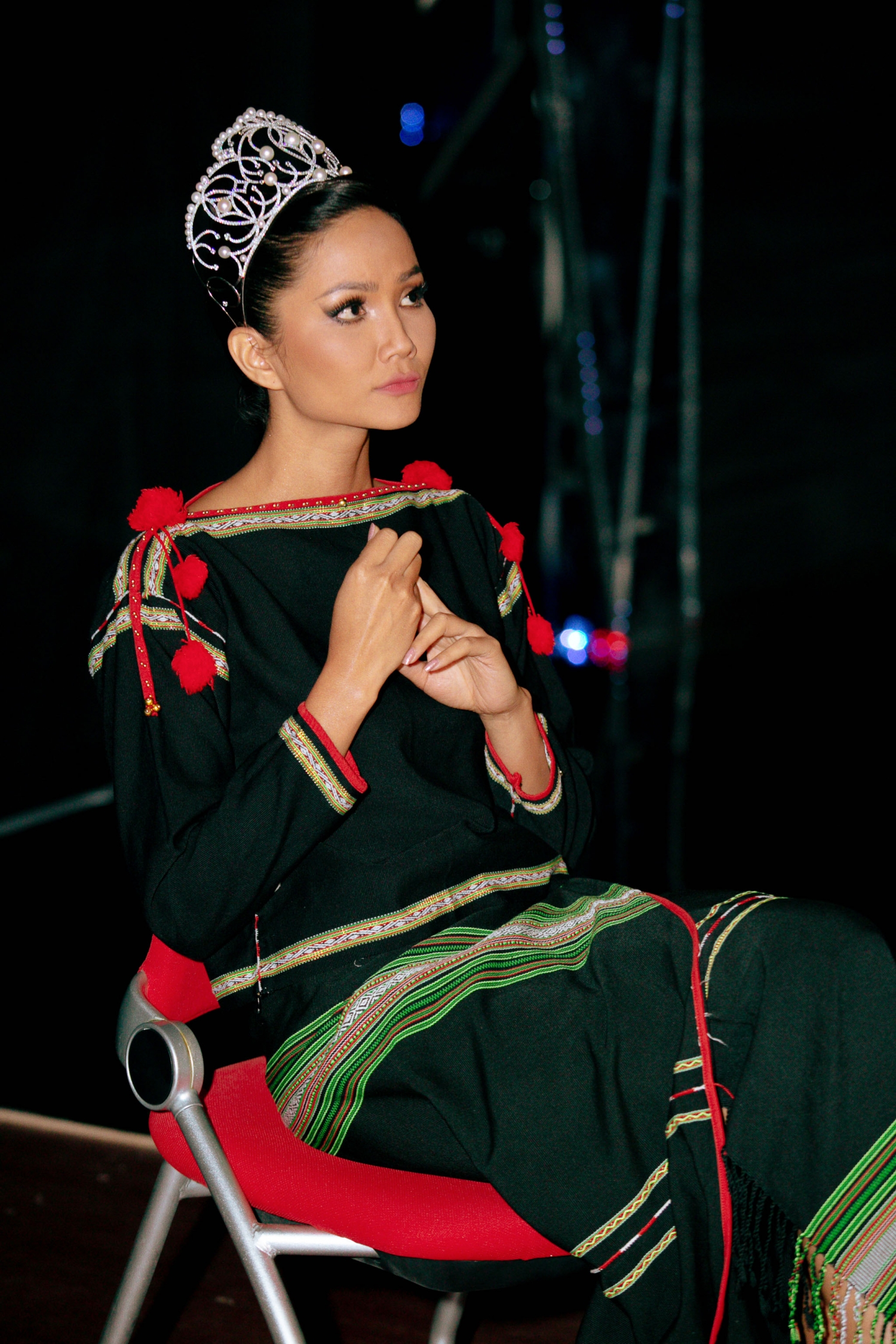 nguoi dep khanh van dang quang hoa hau hoan vu viet nam 2019