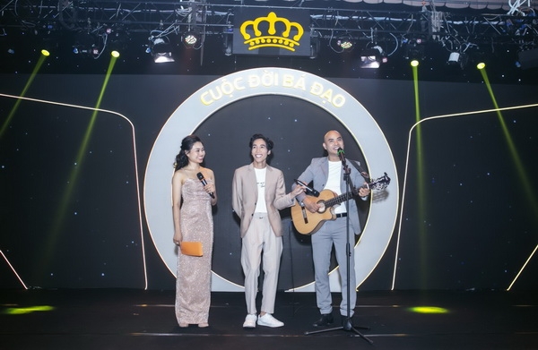 dan sao viet chay het minh trong liveshow cuoi cung cua a tuan