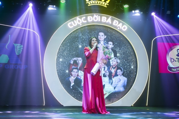 dan sao viet chay het minh trong liveshow cuoi cung cua a tuan