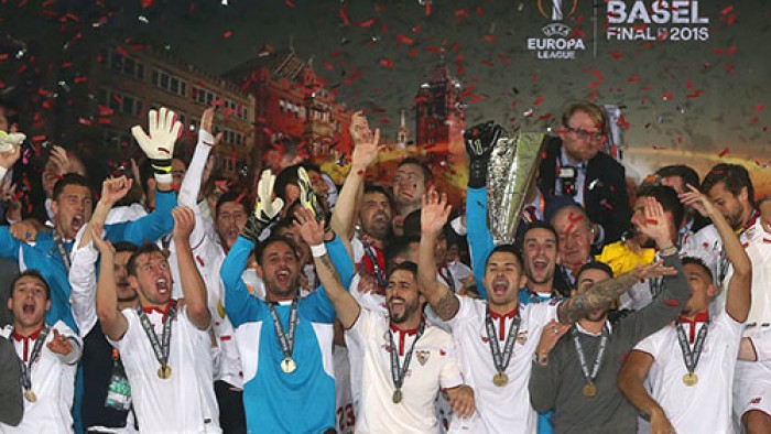 premier league va la liga ke co tien va ke thong tri